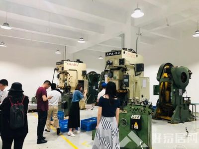 深入五金产业带，问道智能新时代——中国建博葵花奖走访调研团走进杨格锁业、曼申CSLP、恒昱智畅